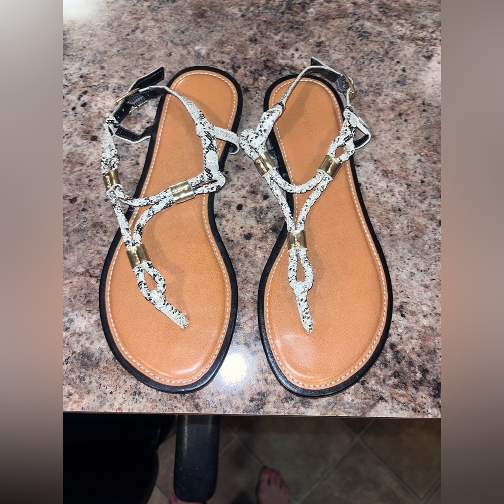 Montego Bay Club Sandals Size 6